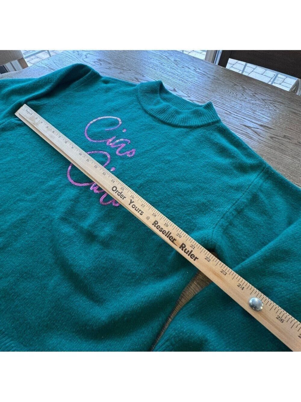 Green Sweater with Ciao Ciao Design - Picture 8 of 10